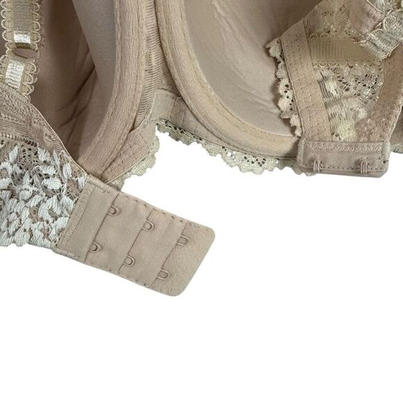 Wacoal 36DD Embrace Lace® Underwire Bra 853191 Sand - Picture 7 of 10